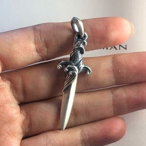 David Yurman men’s waves dagger pendant Sterling silver w/ pouch